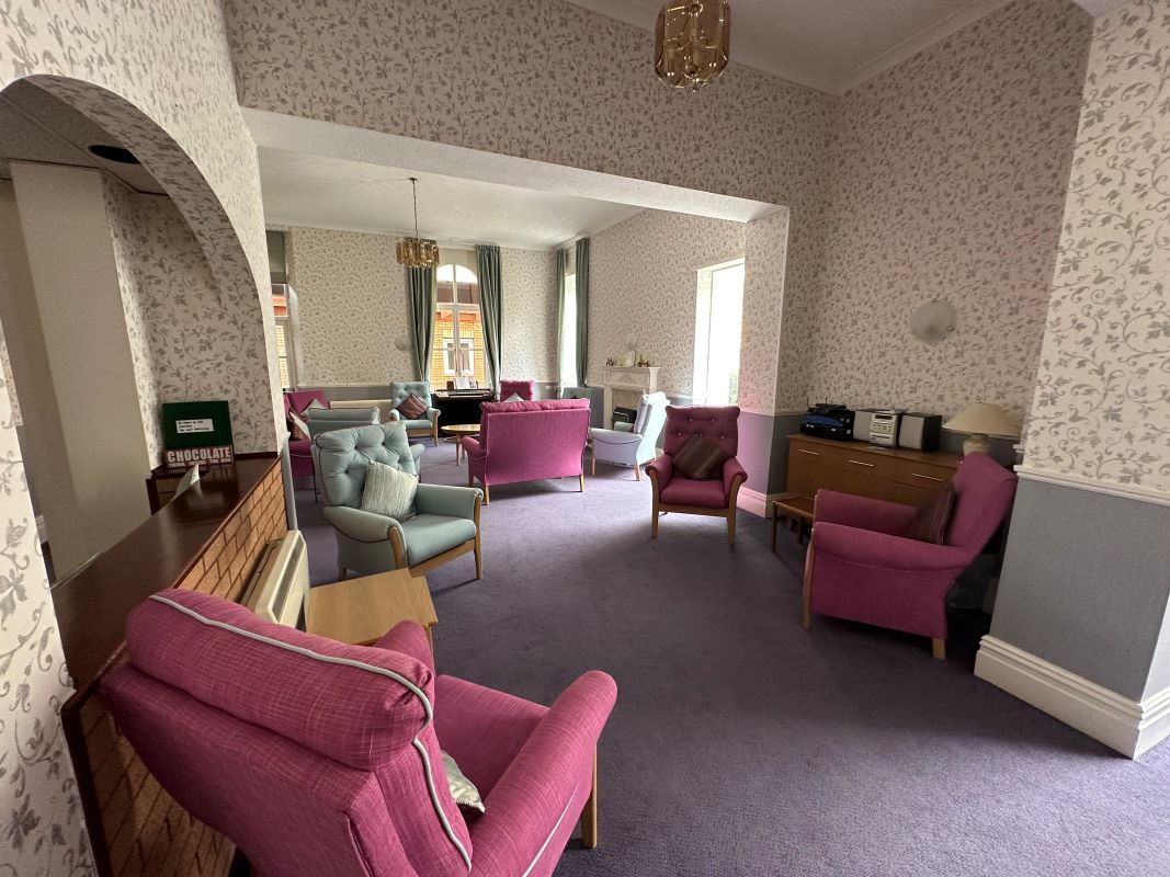 Homegower House, Swansea, West Glamorgan, SA1 4DH - Online Auctions