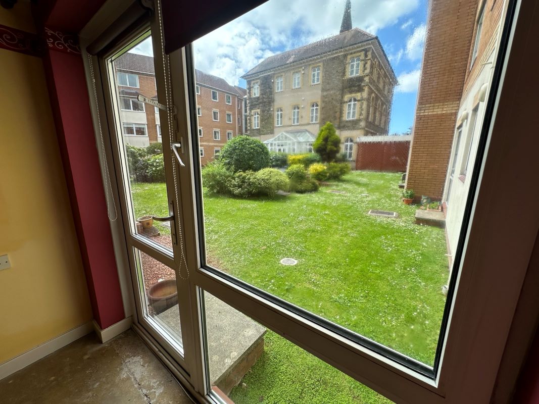 Homegower House, Swansea, West Glamorgan, SA1 4DH - Online Auctions