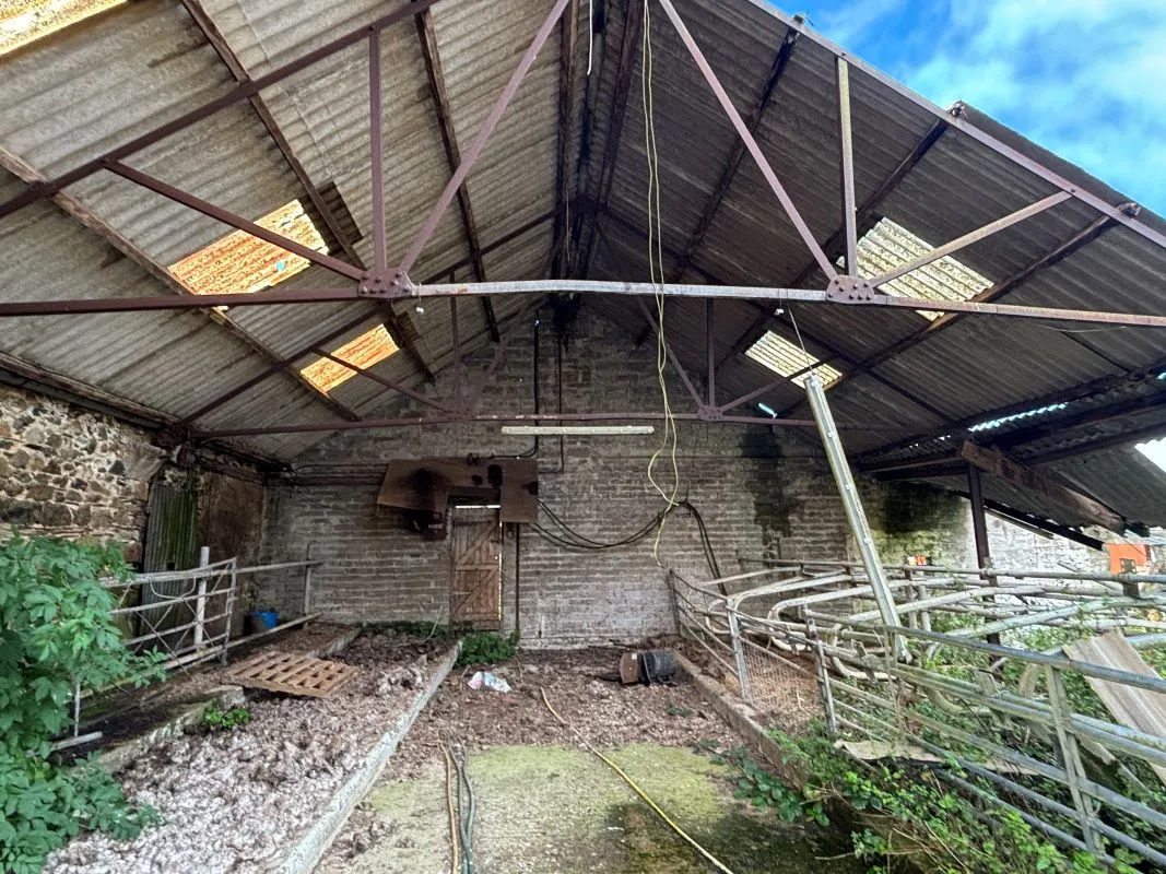 Camrose, Haverfordwest, Pembrokeshire, SA62 6JN - Online Auctions