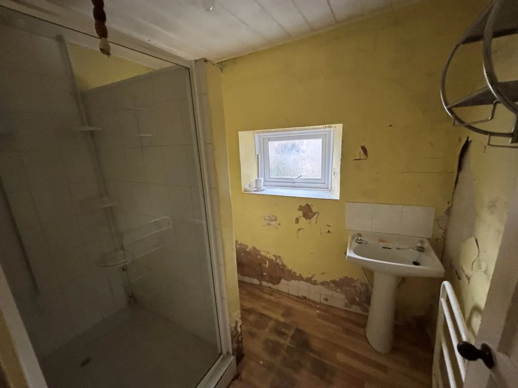 Camrose, Haverfordwest, Pembrokeshire, SA62 6JN - Online Auctions