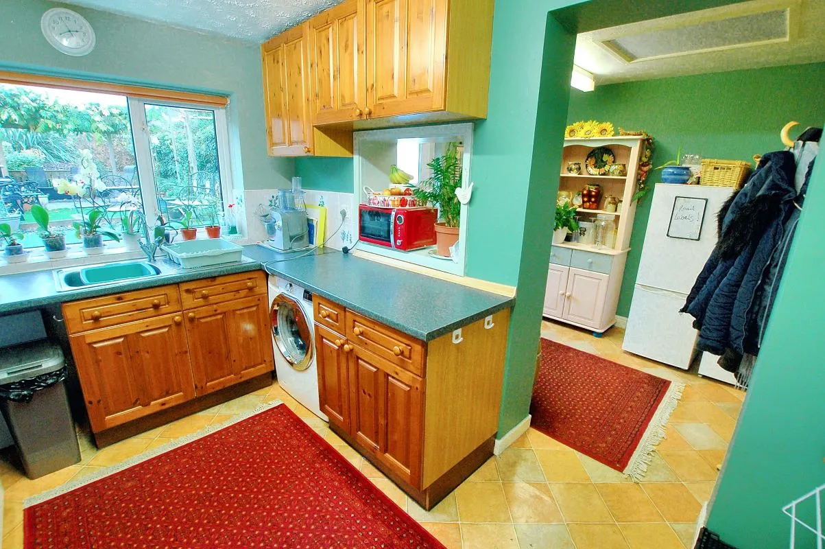 Pembroke Dock, Pembrokeshire, SA72 6DJ - Online Auctions