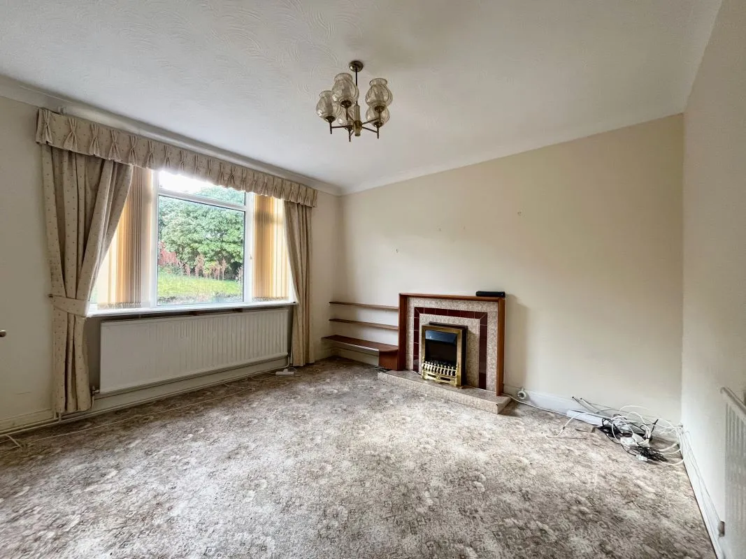 Neath, Neath Port Talbot, SA11 3UF - Online Auctions