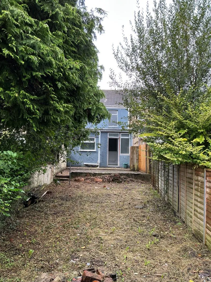 Gorseinon, Swansea, SA4 4AF - Online Auctions