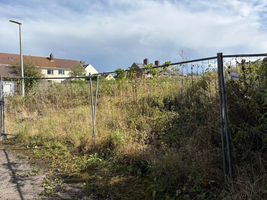 Cedar Road, Barry, South Glamorgan, CF62 4JT - Online Auctions