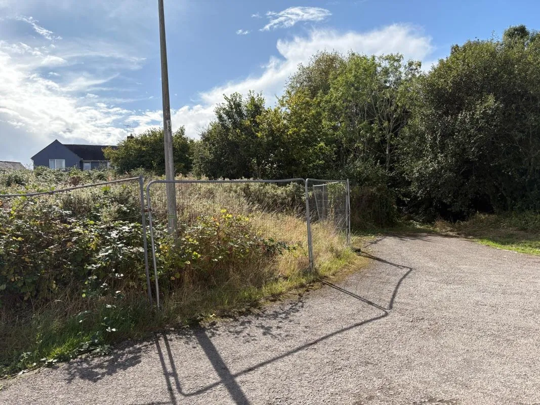 Cedar Road, Barry, South Glamorgan, CF62 4JT - Online Auctions