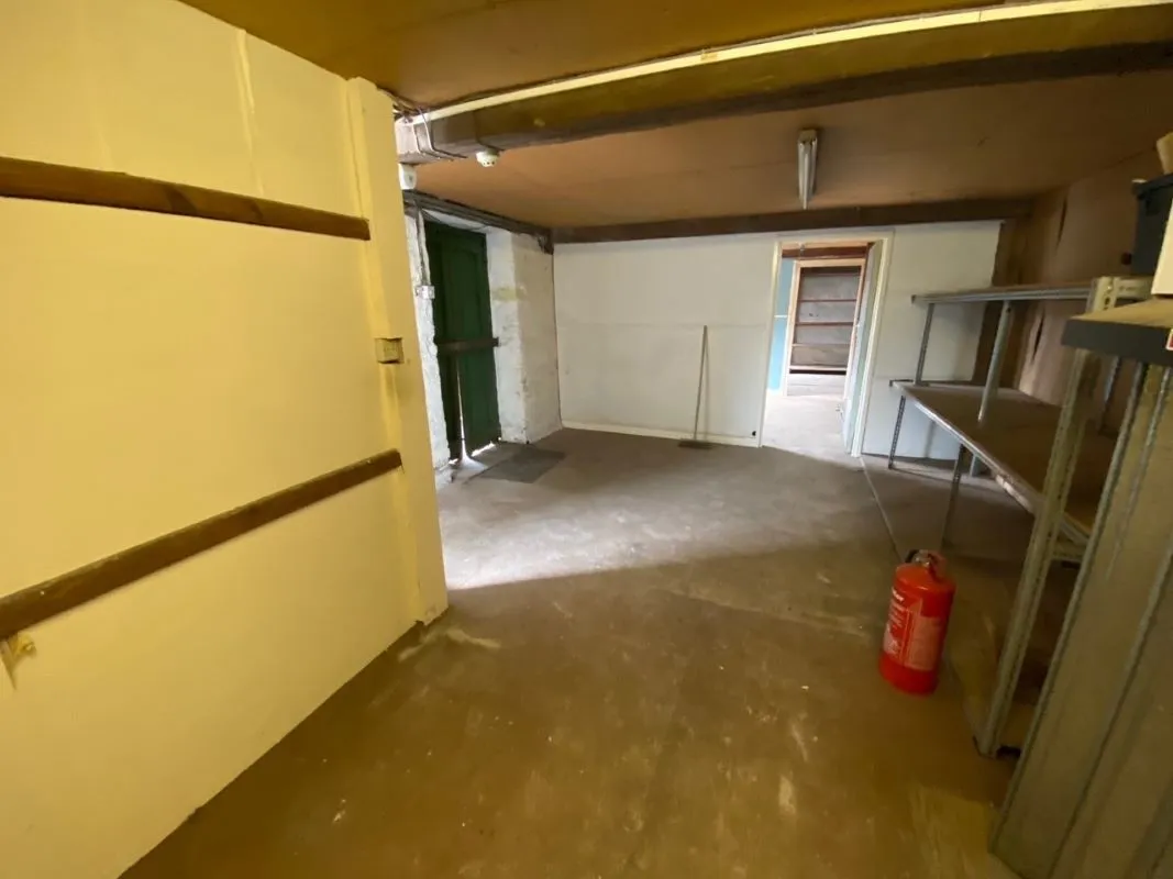 Pentrecourt Road, Llandysul, Carmarthenshire, SA44 5AP - Online Auctions