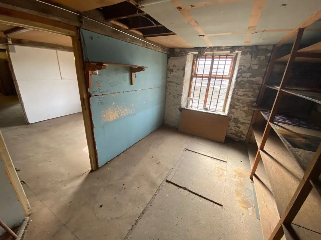 Pentrecourt Road, Llandysul, Carmarthenshire, SA44 5AP - Online Auctions