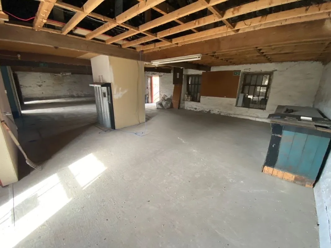 Pentrecourt Road, Llandysul, Carmarthenshire, SA44 5AP - Online Auctions