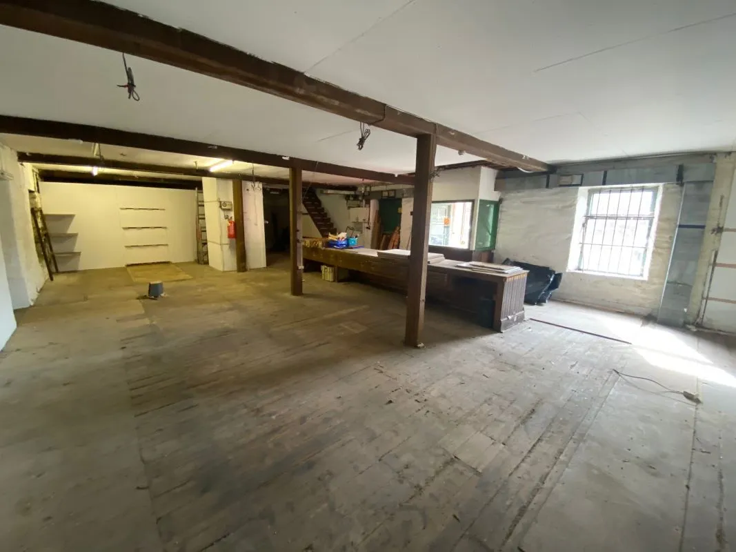 Pentrecourt Road, Llandysul, Carmarthenshire, SA44 5AP - Online Auctions