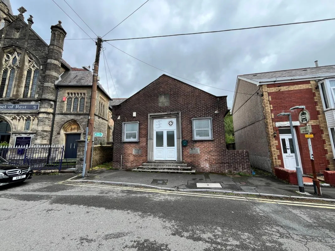 Zoar Avenue, Maesteg, Bridgend, CF34 9UT - Online Auctions