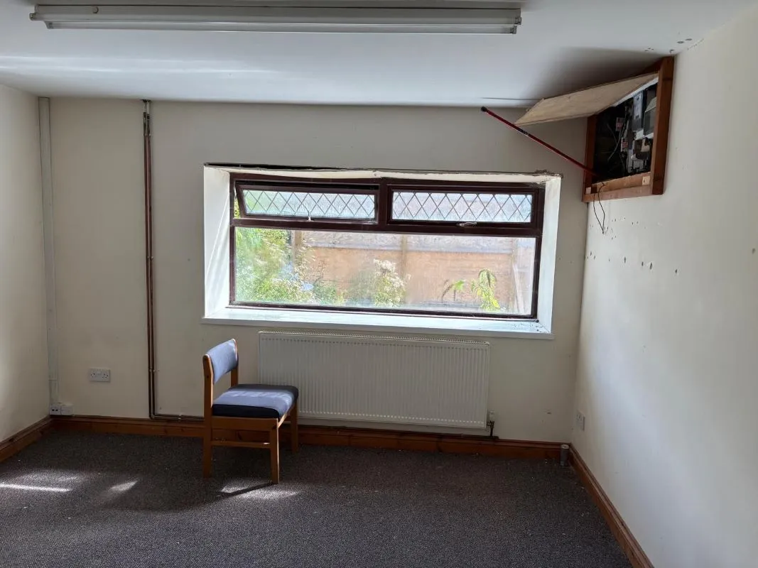 Ynysmeudwy, Swansea, SA8 4PJ - Online Auctions