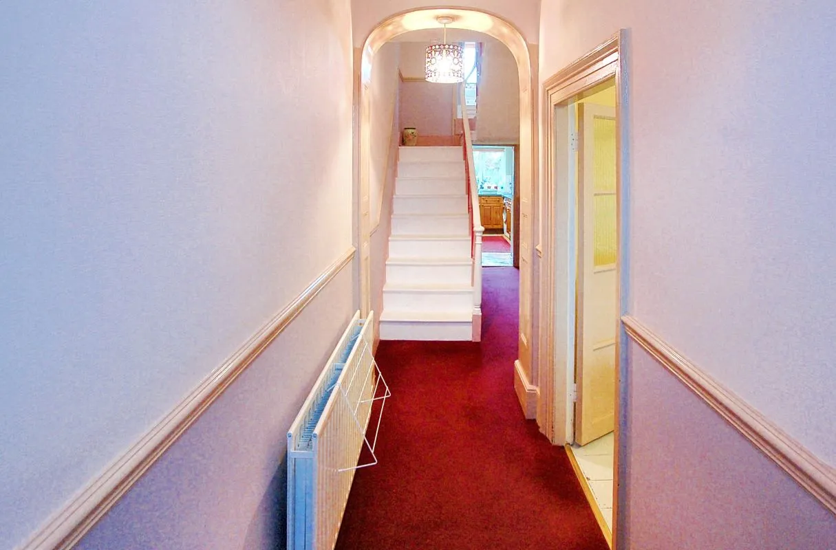 Pembroke Dock, Pembrokeshire, SA72 6DJ - Online Auctions