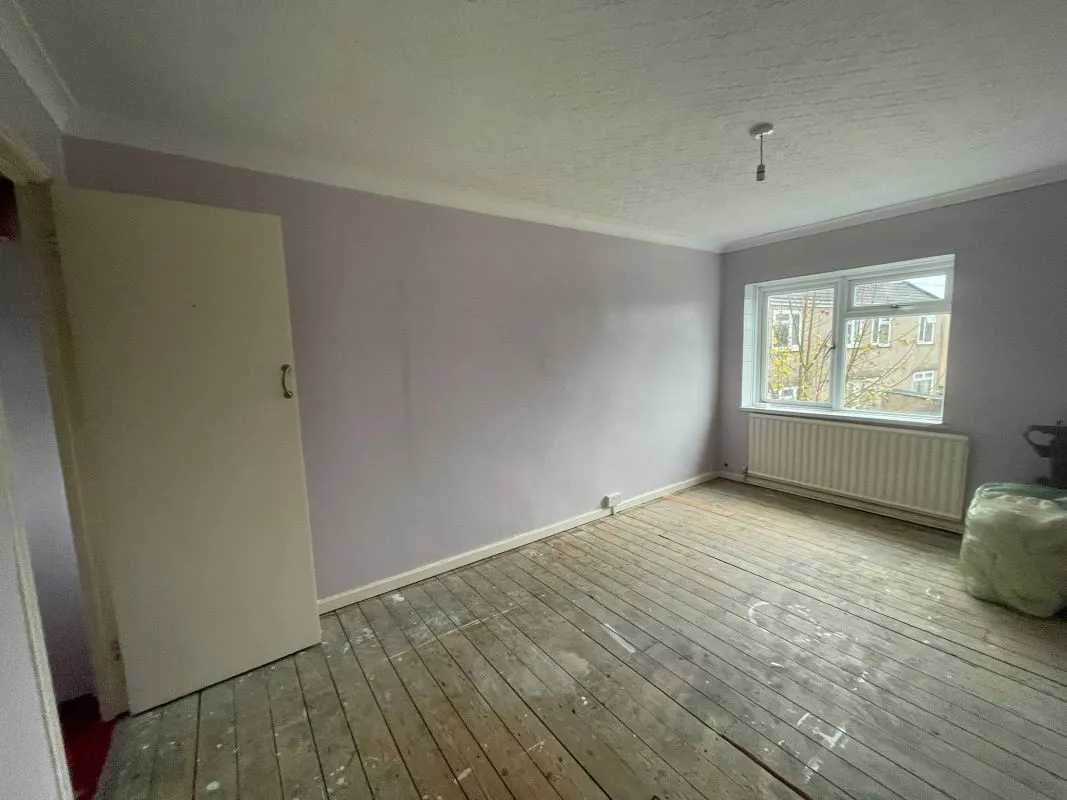 Penplas Road, Blaenymaes, Swansea, West Glamorgan, SA5 5PJ - Online Auctions