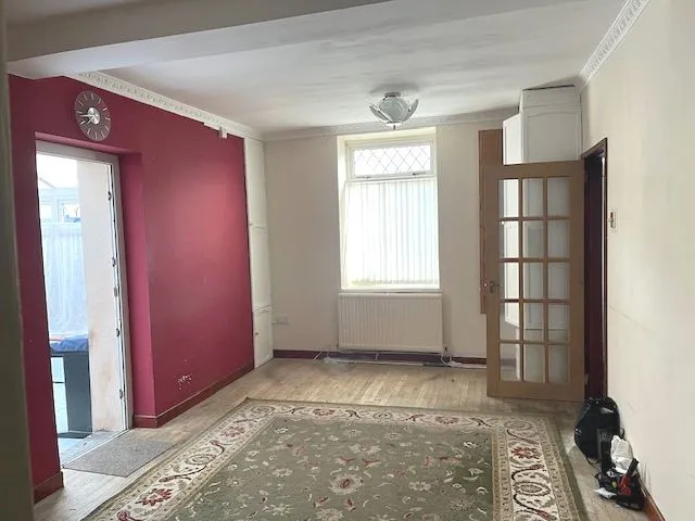 Crossway Street, Pontypridd, Rhondda Cynon Taff, CF37 4RP - Online Auctions