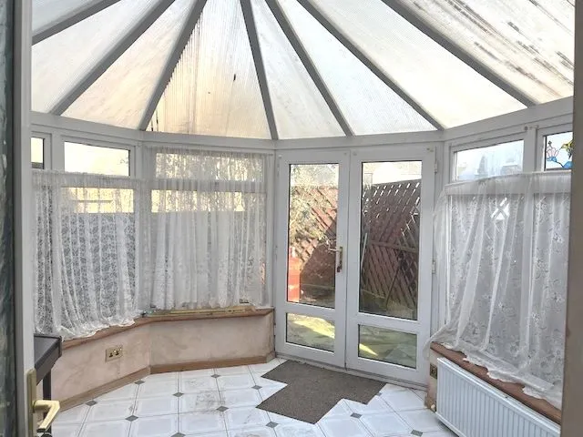 Crossway Street, Pontypridd, Rhondda Cynon Taff, CF37 4RP - Online Auctions