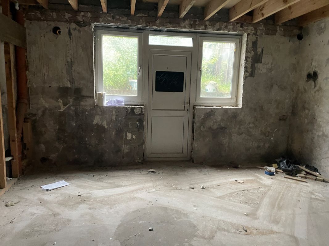 Tonypandy, Mid Glamorgan, CF40 2RN - Online Auctions