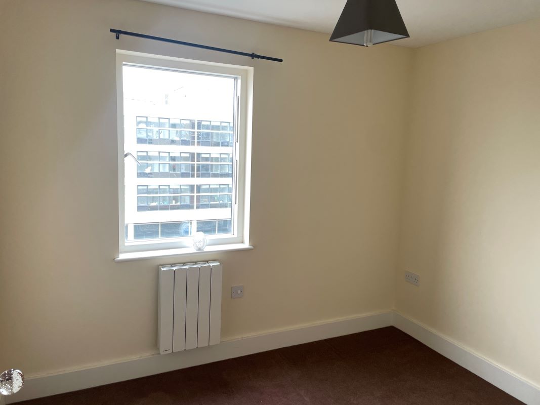 Falcon Drive, Cardiff, South Glamorgan, CF10 4RH - Online Auctions