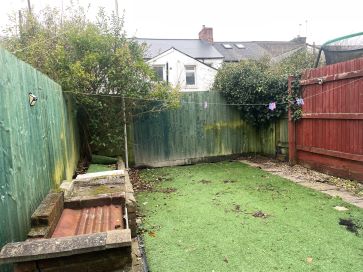 Property for Auction in Wales - 31 Dock Street, Penarth, The Vale of Glamorgan CF64 2LA
