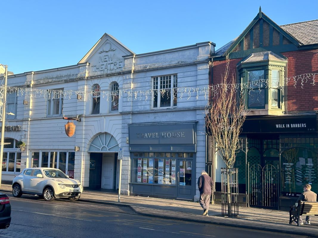 Commercial Street, Maesteg, Mid Glamorgan, CF34 9DF - Online Auctions