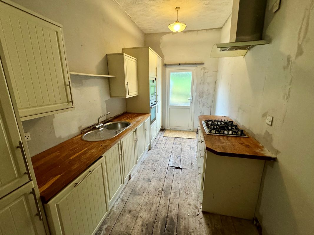 275 High Street, Connahs Quay, Deeside, Clwyd, CH5 4DJ - Online Auctions