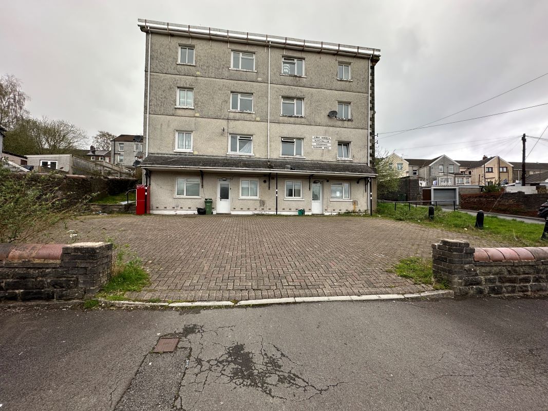 Lower Ground Floor, 1 Cwrt Noddfa, Aberdare, Mid Glamorgan, CF44 6DJ - Online Auctions