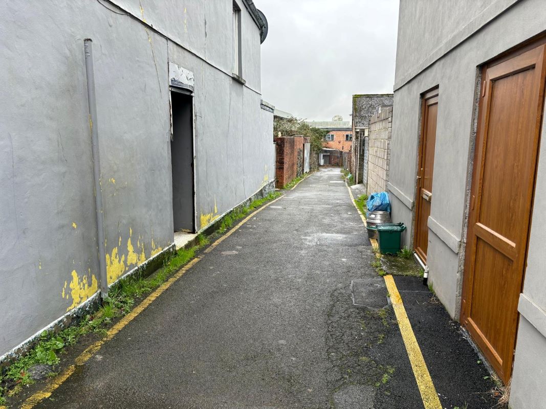 2 Prospect Place, Llanelli, Dyfed, SA15 3PT - Online Auctions