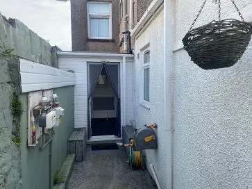 Property for Auction in Wales - Ground Floor Flat, 100 Cecil Street, Trefansel, Swansea SA5 8QH