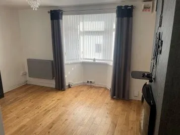 Property for Auction in Wales - Ground Floor Flat, 100 Cecil Street, Trefansel, Swansea SA5 8QH