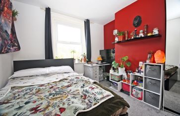 Property for Auction in Wales - 5 Orme Terrace, Bangor, Gwynedd LL57 2YT