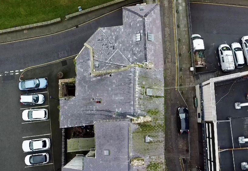 Caernarfon, Gwynedd, LL55 1AG - Online Auctions