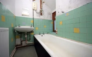 Property for Auction in Wales - 1 Tyn Ardd, Rhiwlas, Bangor LL57 4ES
