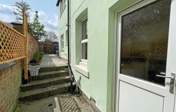 Property for Auction in Wales - 5 Orme Terrace, Bangor, Gwynedd LL57 2YT