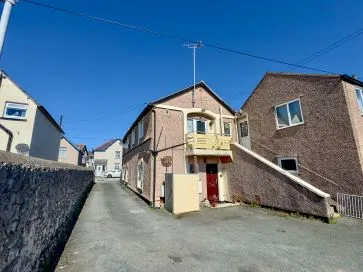 Property for Auction in Wales - Flat 2, Jubilee Court, Jubilee Street, Llandudno, Conwy LL30 2SQ