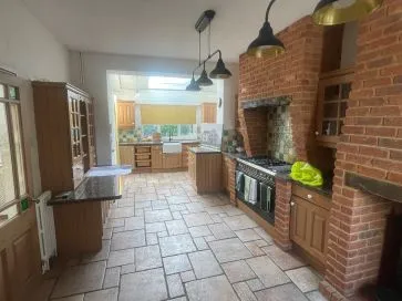 Property for Auction in Wales - 54 Cog Road, Sully, Penarth, The Vale of Glamorgan CF64 5TE