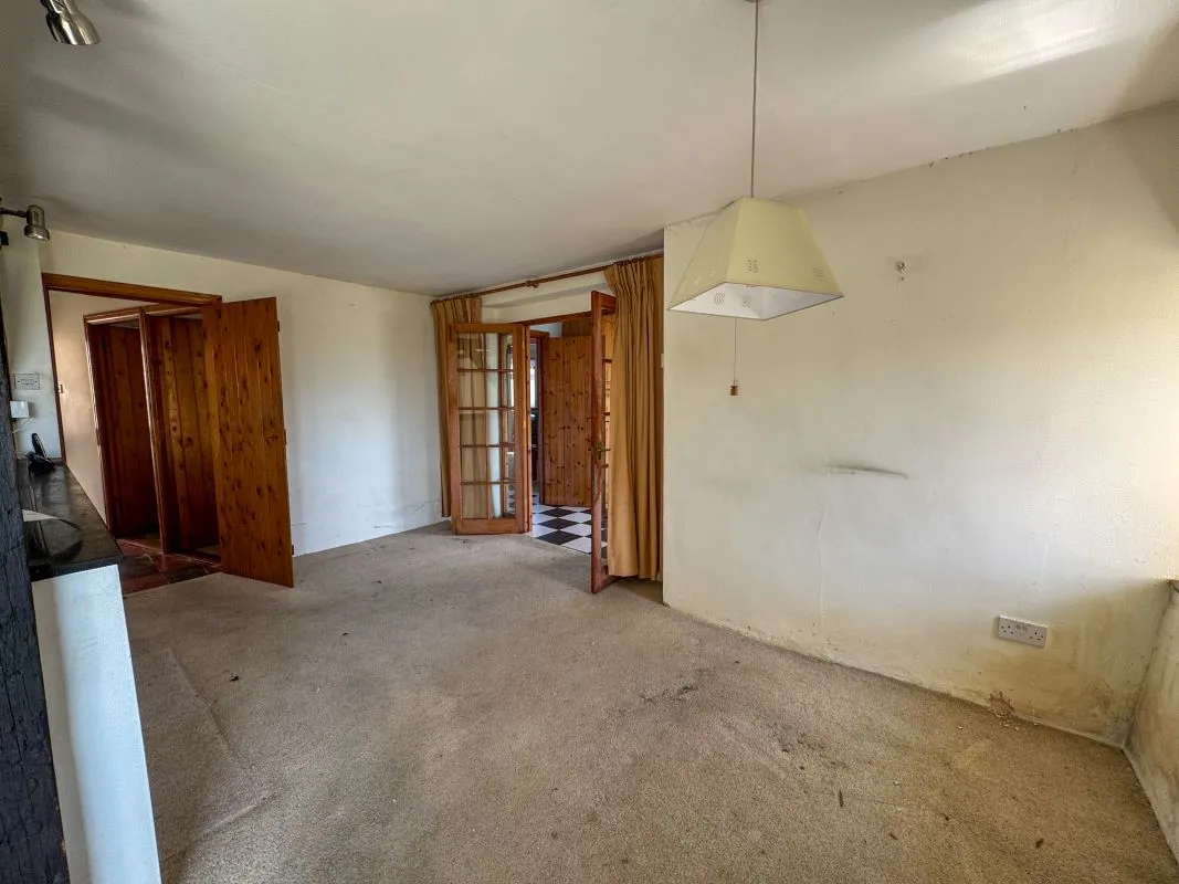 Deiniolen, Caernarfon, Gwynedd, LL55 3LU - Online Auctions