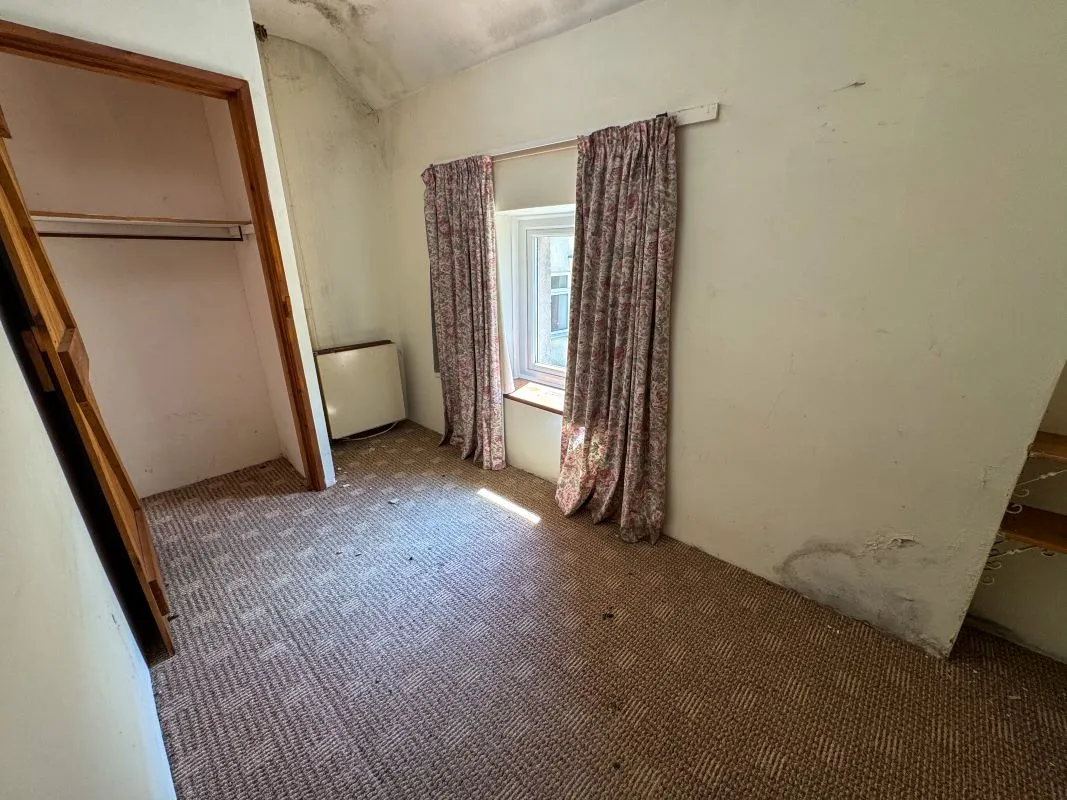 Deiniolen, Caernarfon, Gwynedd, LL55 3LU - Online Auctions