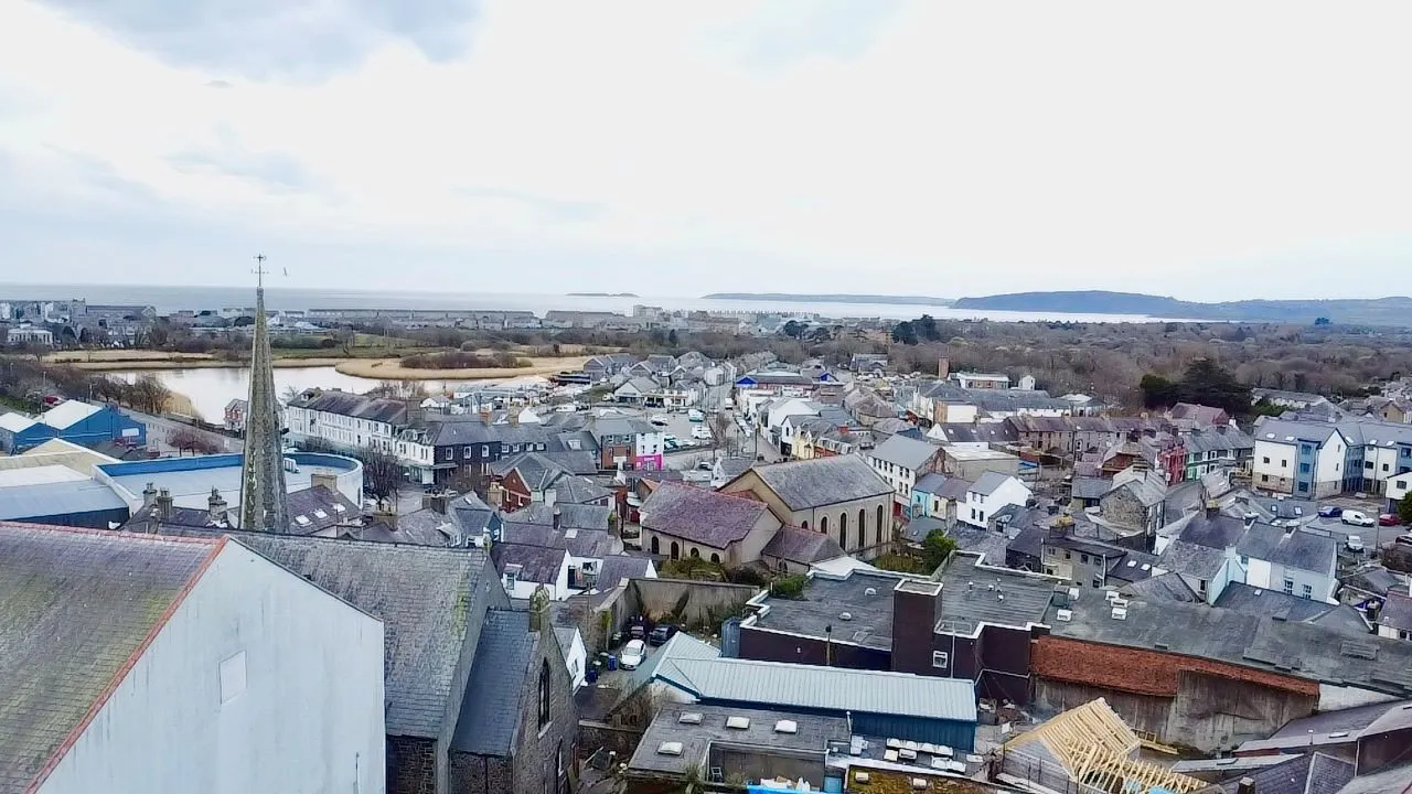 64 High Street, Pwllheli, Gwynedd, LL53 5RR - Online Auctions
