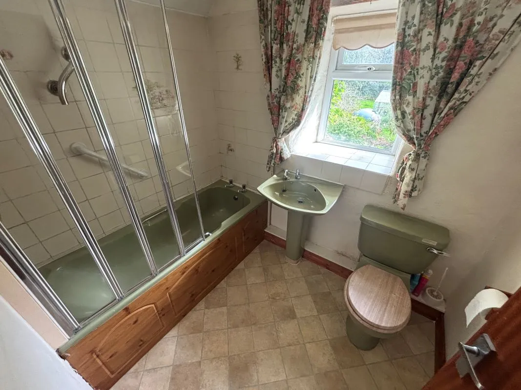 Bwlchllan, Lampeter, Dyfed, SA48 8QN - Online Auctions