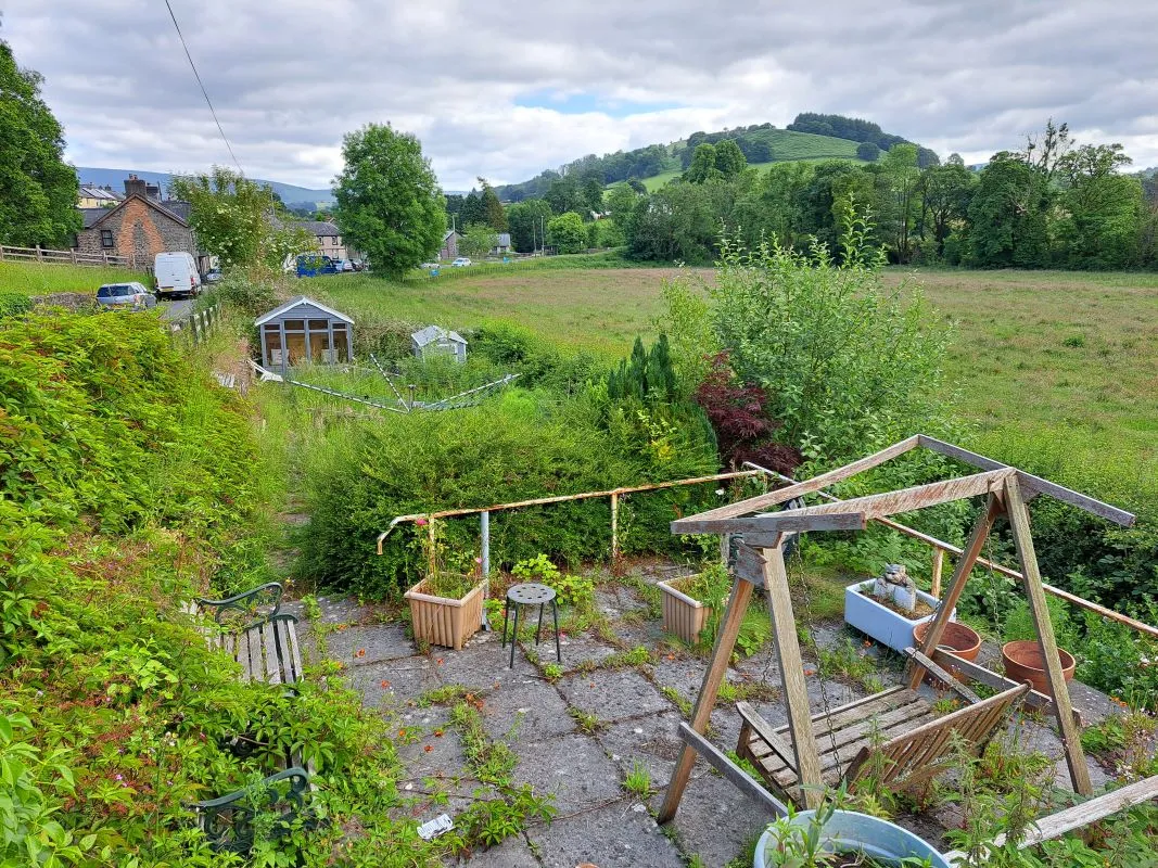 Defynnog, Brecon, Powys, LD3 8SE - Online Auctions