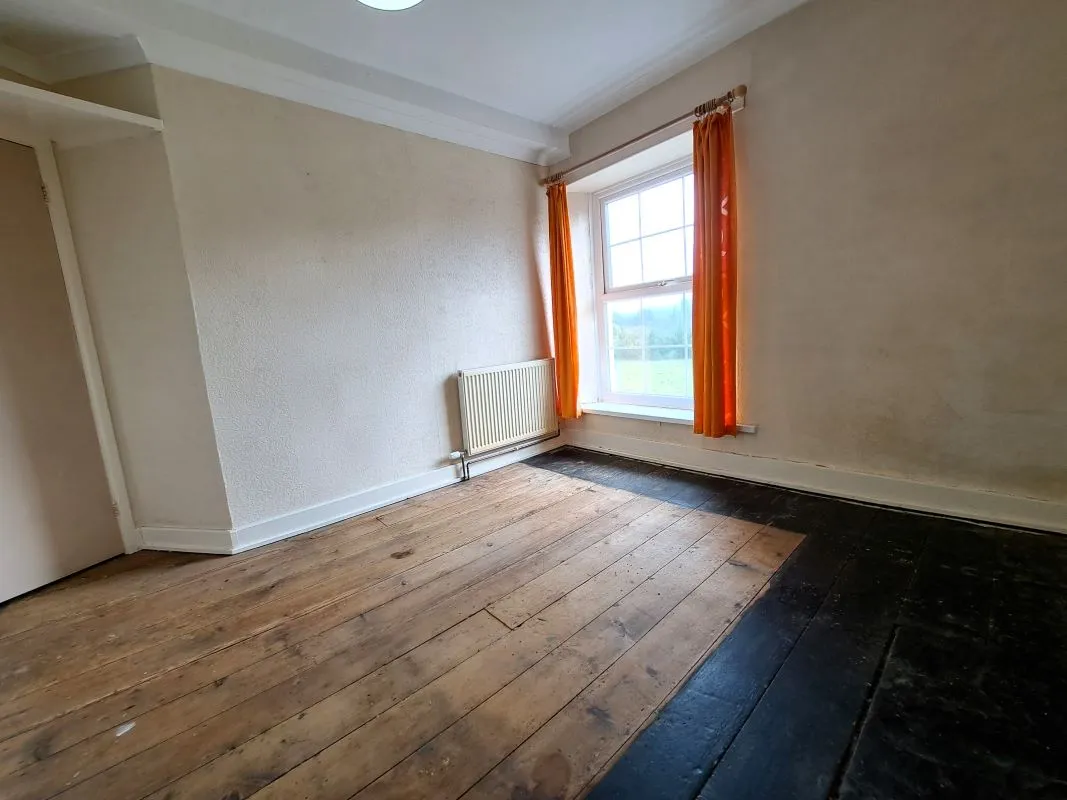 Defynnog, Brecon, Powys, LD3 8SE - Online Auctions