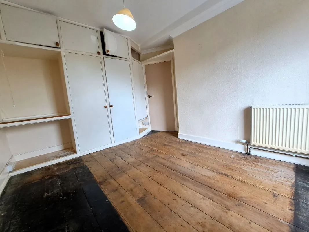 Defynnog, Brecon, Powys, LD3 8SE - Online Auctions