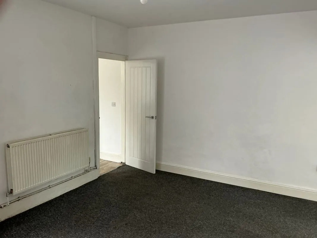 Bedlinog, Treharris, Merthyr Tydfil, CF46 6RG - Online Auctions