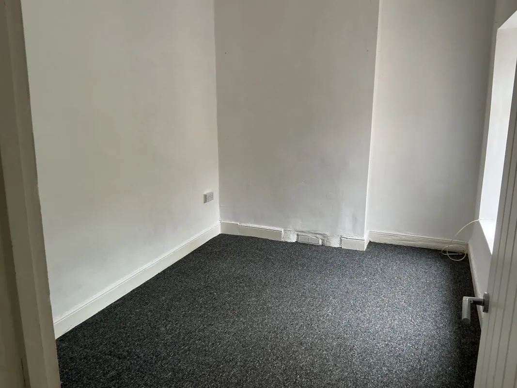 Bedlinog, Treharris, Merthyr Tydfil, CF46 6RG - Online Auctions