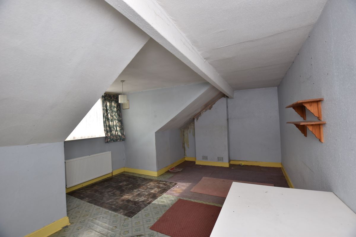Hayleigh Avenue, Leeds, West Yorkshire, LS13 3NJ - Online Auctions