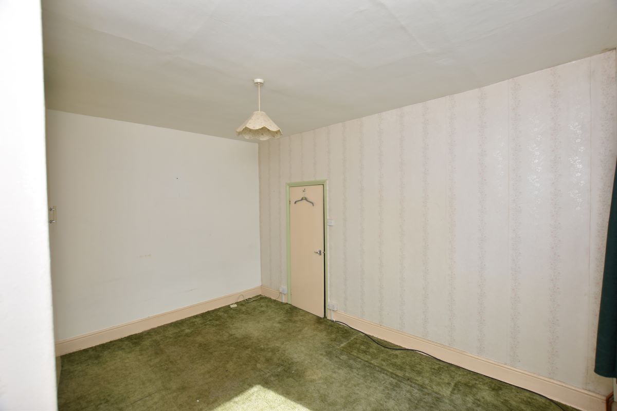 Hayleigh Avenue, Leeds, West Yorkshire, LS13 3NJ - Online Auctions