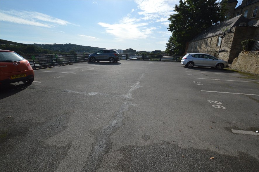 Property for Auction in West Yorkshire - Apt 4 Boothroyds House, 45 Carlton Road, Dewsbury, Dewsbury , West Yorkshire WF13 2NG