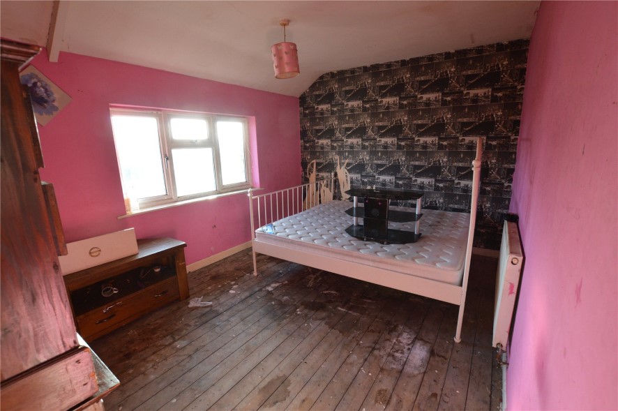 Property for Auction in West Yorkshire - 40 Acre Crescent, Leeds, West Yorkshire • LS10 4DJ