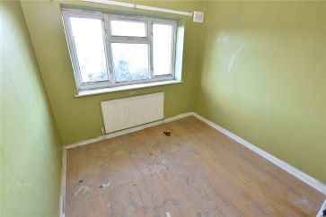 Property for Auction in West Yorkshire - 1 Bainton Grove, Hull, Hull, East Riding Of Yorks HU6 8SY