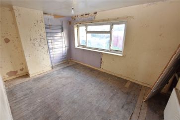 Property for Auction in West Yorkshire - 1 Bainton Grove, Hull, Hull, East Riding Of Yorks HU6 8SY