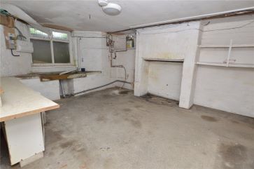 Property for Auction in West Yorkshire - 24 Oxford Road, Guiseley, Leeds , West Yorkshire LS20 9AS
